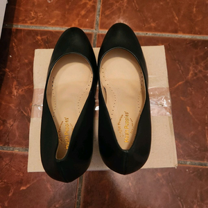 가격내림)허시파피여성검정힐240오피스구두급처양도판매 이미지