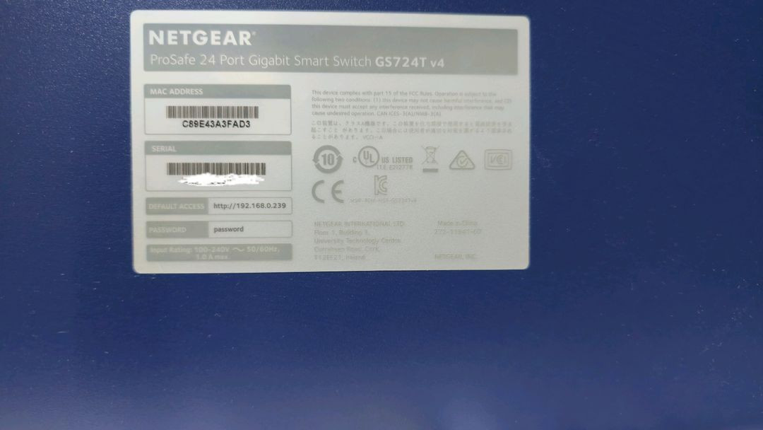 NETGEAR GS724T v4 기가비트 스위치허브 이미지