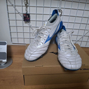 미즈노 모렐리아 네오4 베타 엘리트 이미지