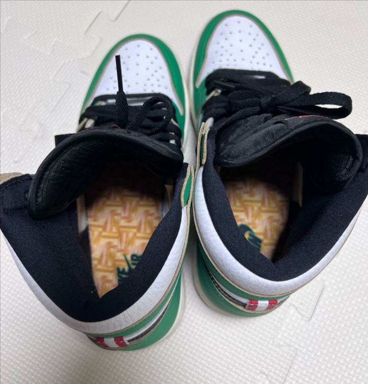 나이키 에어 조던 1 하이 럭키 그린 265 이미지