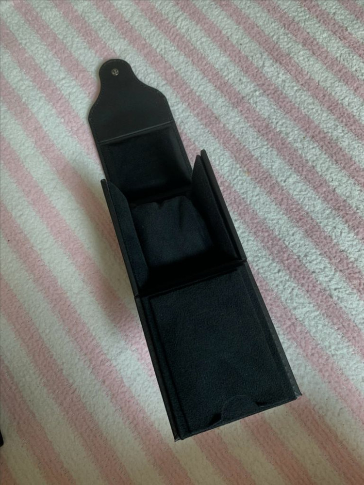 오데마피게 휴대용 시계 파우치 케이스 이미지