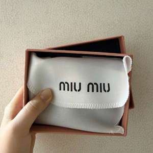 여성 카드지갑 이미지