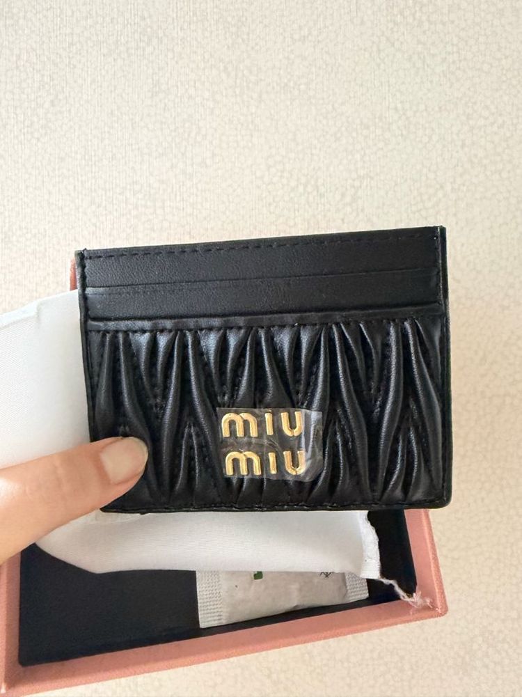 여성 카드지갑 이미지