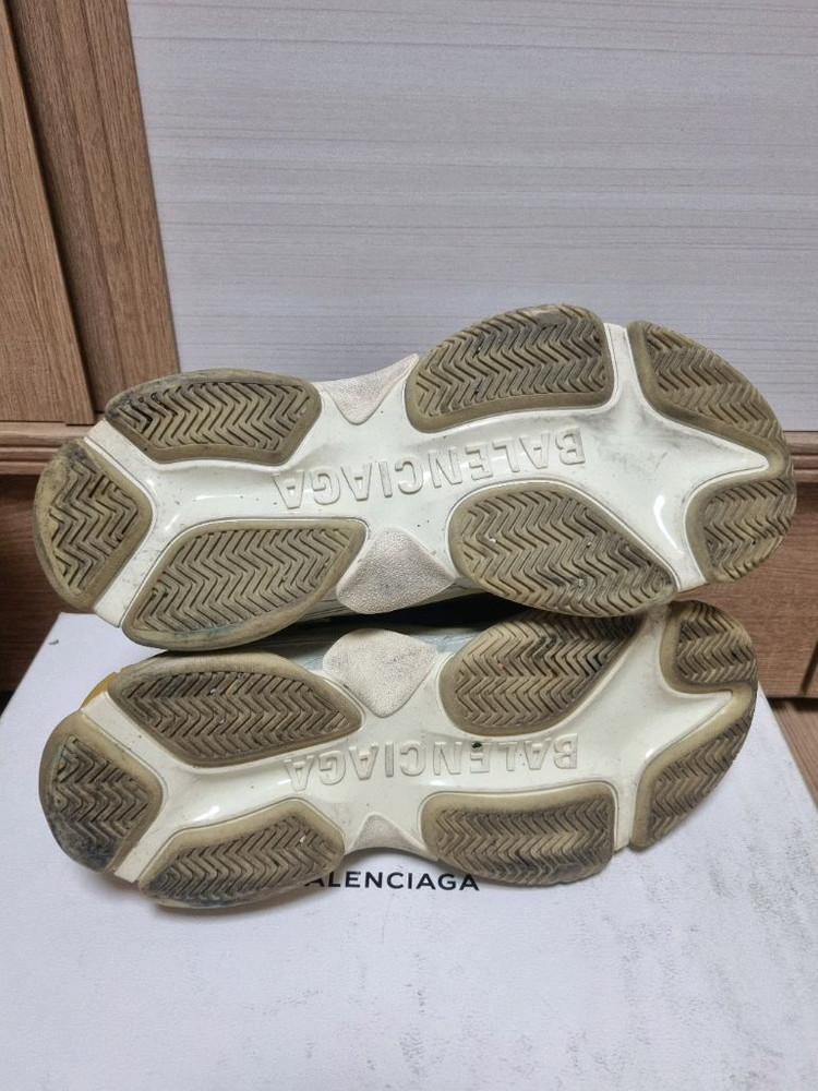 발렌시아가 트리플s 멀티컬러 41사이즈 이미지