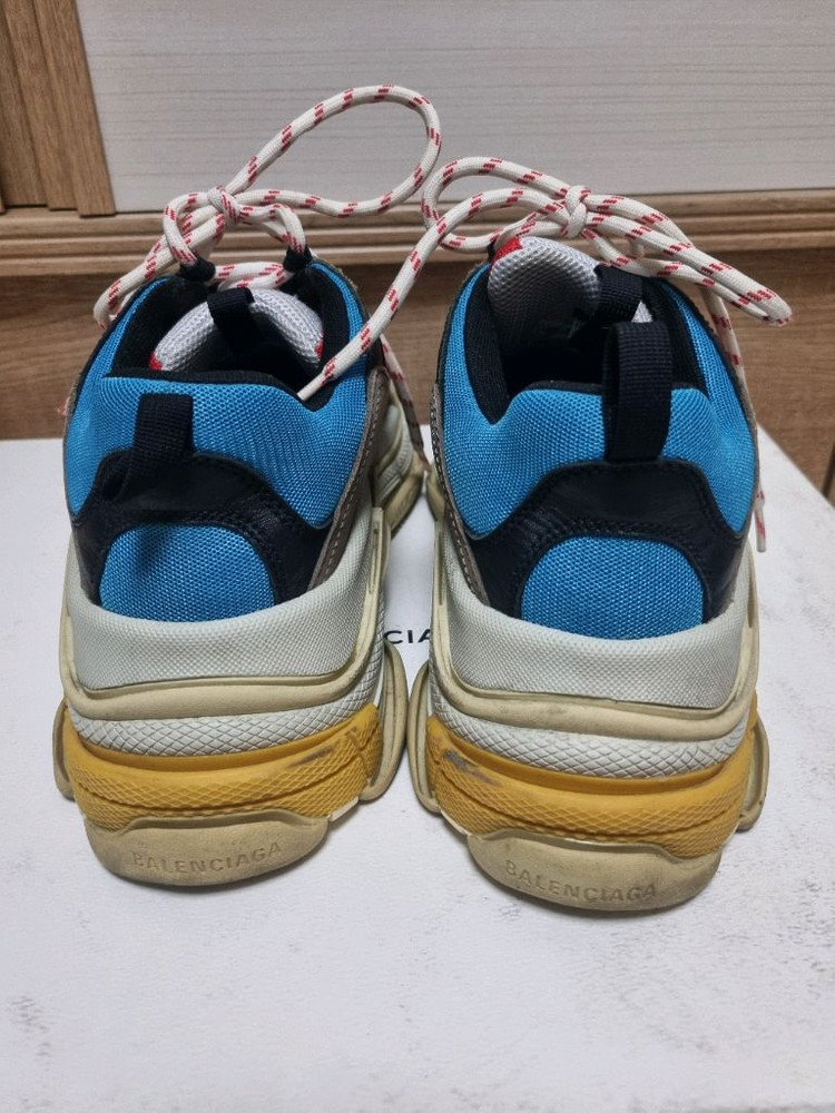 발렌시아가 트리플s 멀티컬러 41사이즈 이미지