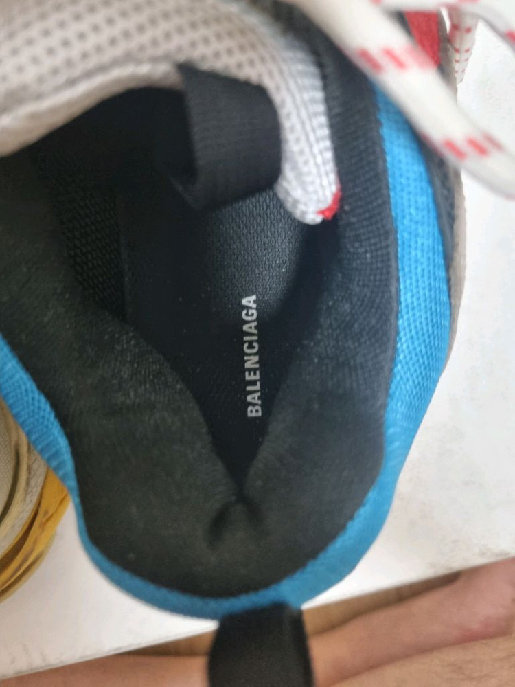 발렌시아가 트리플s 멀티컬러 41사이즈 이미지