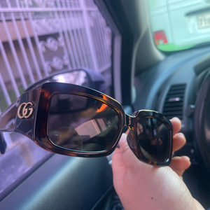 구찌 썬글라스 팝니다(가격수정) 이미지