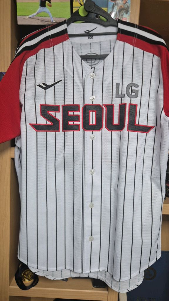 LG트윈스 고우석 선수 어센틱 유니폼 이미지