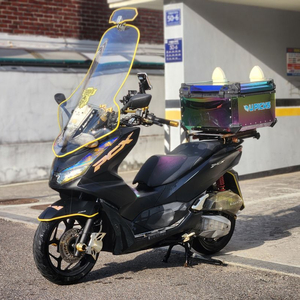 21년식/pcx/125cc/앞뒤블박/익실구변/배달풀세팅/컨디션최상급매물팝니 이미지