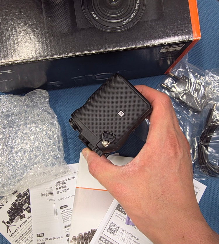 소니a7c 번들킷 블랙 4천컷 상태깨끗바디렌즈 판매각개가능 이미지