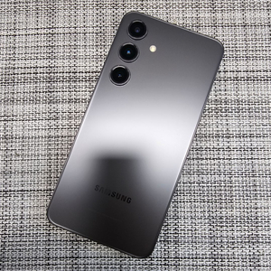 (단말자급제) 갤럭시 S24 256G 블랙 24년 4월개통 정상해지 검수완료 가성비단말기 40만팝니다@ 이미지