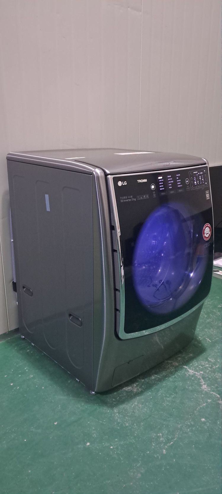 2767 엘지트롬 21KG 드럼세탁기(메탈) 이미지