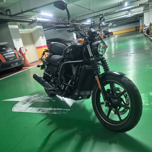 할리데이비슨 스트리트750 이미지