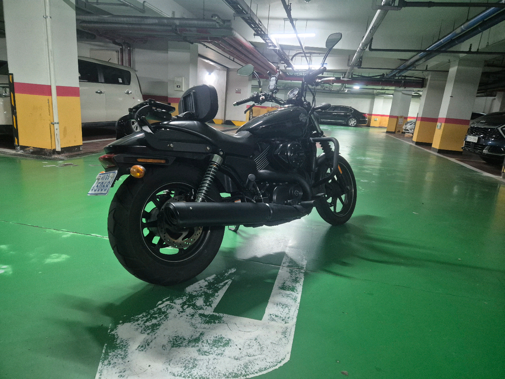 할리데이비슨 스트리트750 이미지