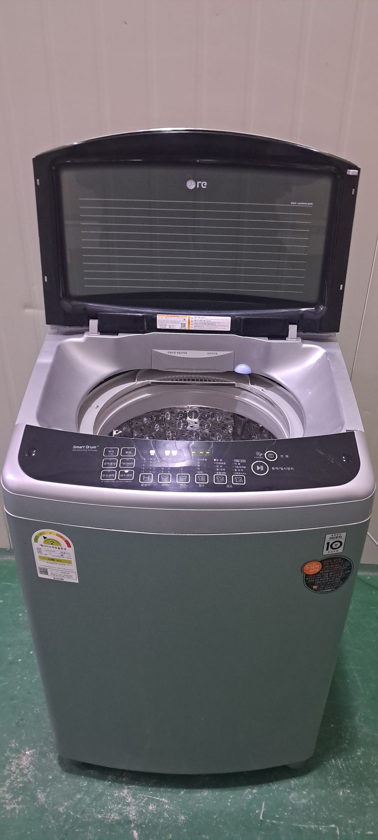 2636 엘지 16KG 통돌이세탁기(메탈실버+블랙라벨) 이미지