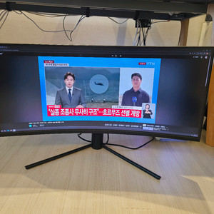 한성 34인치 qhd 144Hz 모니터 TFG34Q14WQ 액정정상 백라이트만 불량 이미지