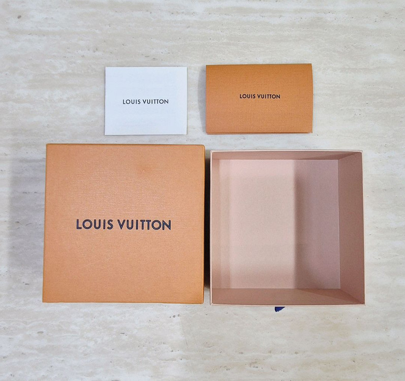 [백화점정품]루이비통 벨트 박스+쇼핑백+리본 풀구성품,루이비통 쇼핑백,루이비통 리본,루이비통 가방,루이비통 벨트 이미지