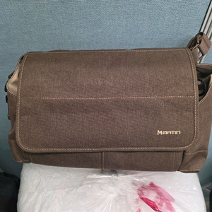 마틴클레버150fc 카메라 크로스백 베이지 블랙 판매 이미지