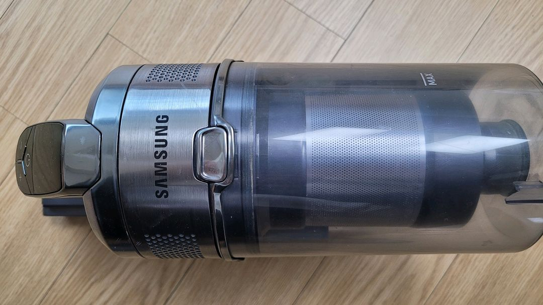 깨끗하게 세척한 삼성 무선 제트 청소기(42분 연속동작) 이미지