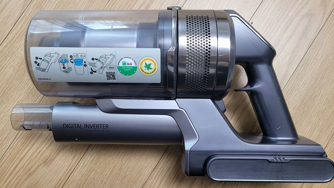 깨끗하게 세척한 삼성 무선 제트 청소기(42분 연속동작) 이미지