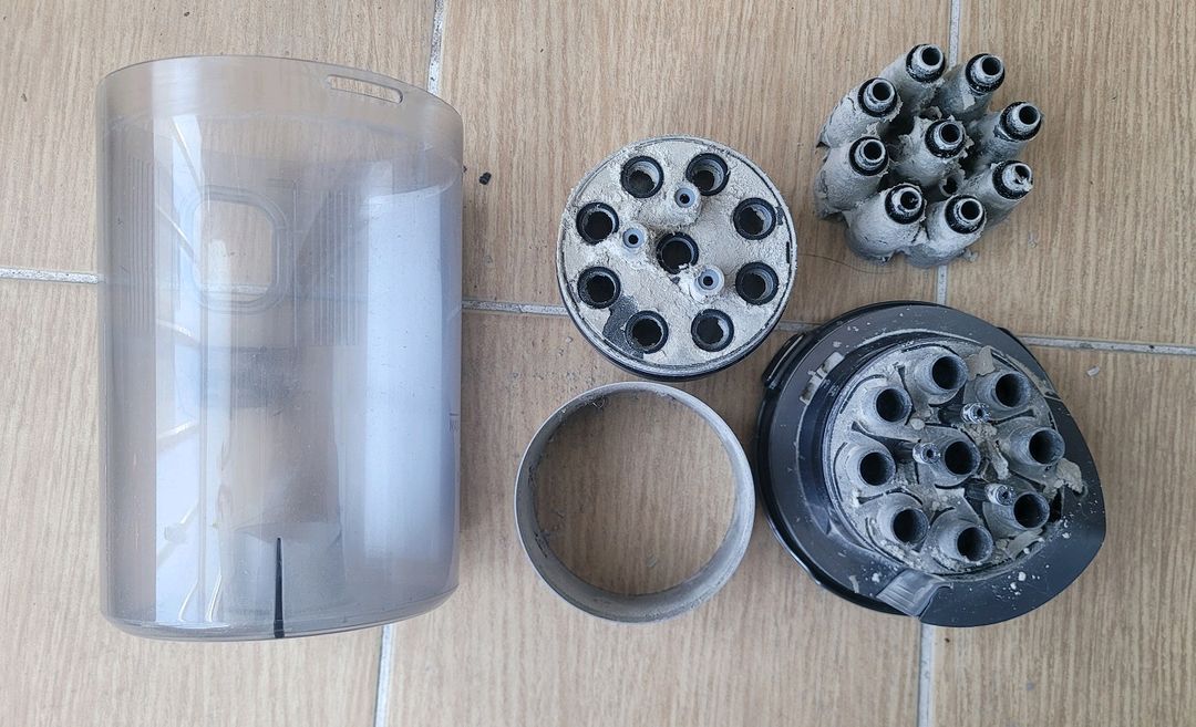 깨끗하게 세척한 삼성 무선 제트 청소기(42분 연속동작) 이미지