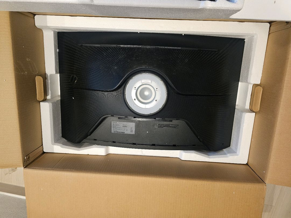 삼성전자 오디세이 G7 32인치 qhd 240Hz 게이밍 커브드 모니터 박스풀구성 이미지