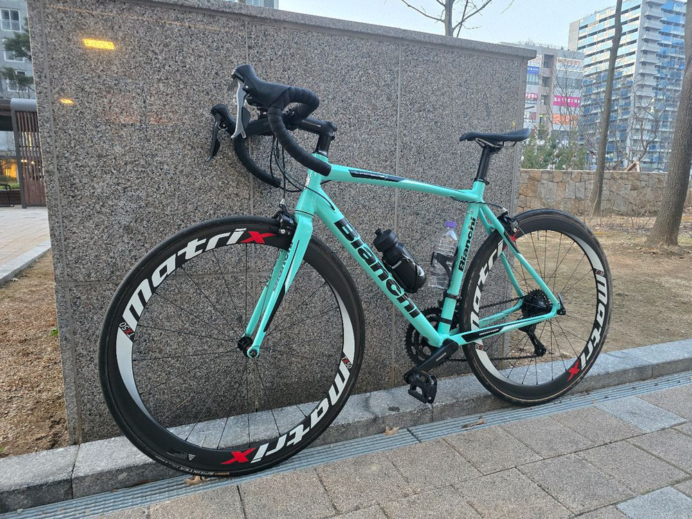 비앙키 니로네7 로드자전거 판매해여 이미지