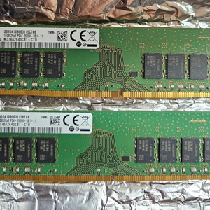 삼성 ddr4 pc4 2666 16g (데스크탑) 램 2개 판매합니다. 이미지