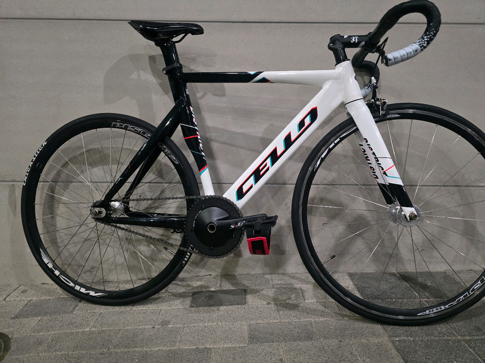 첼로 디스트릭트 픽시 자전거 판매합니다 이미지