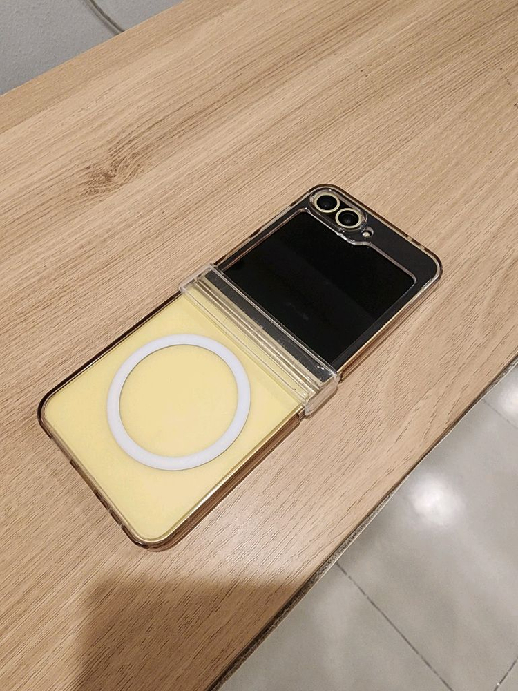 부산 갤럭시 z플립6 256GB 무상보증 1년 가능 서브폰 공기계 판매 이미지