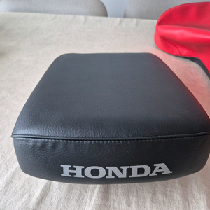 슈퍼커브 텐덤시트, 시트커버 이미지