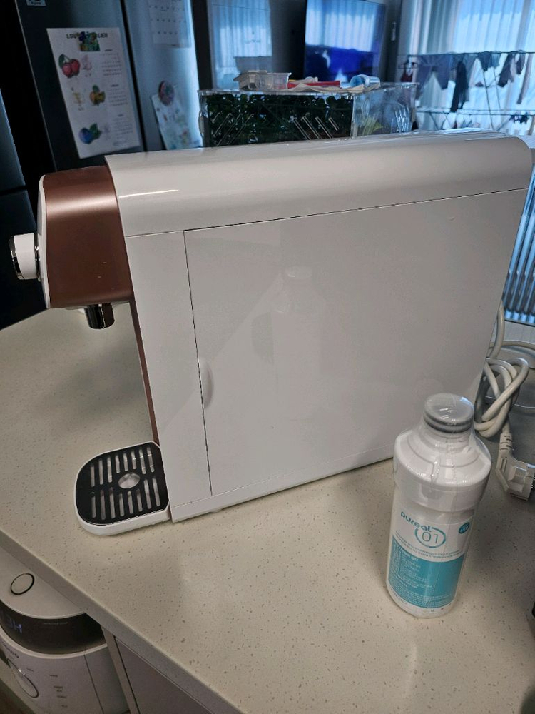 퓨리얼 직수 온수 정수기 팝니다 이미지