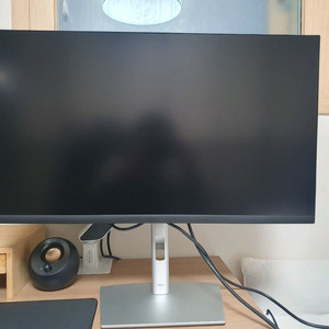 DELL UHD 27인치 4k모니터 P2721Q 이미지