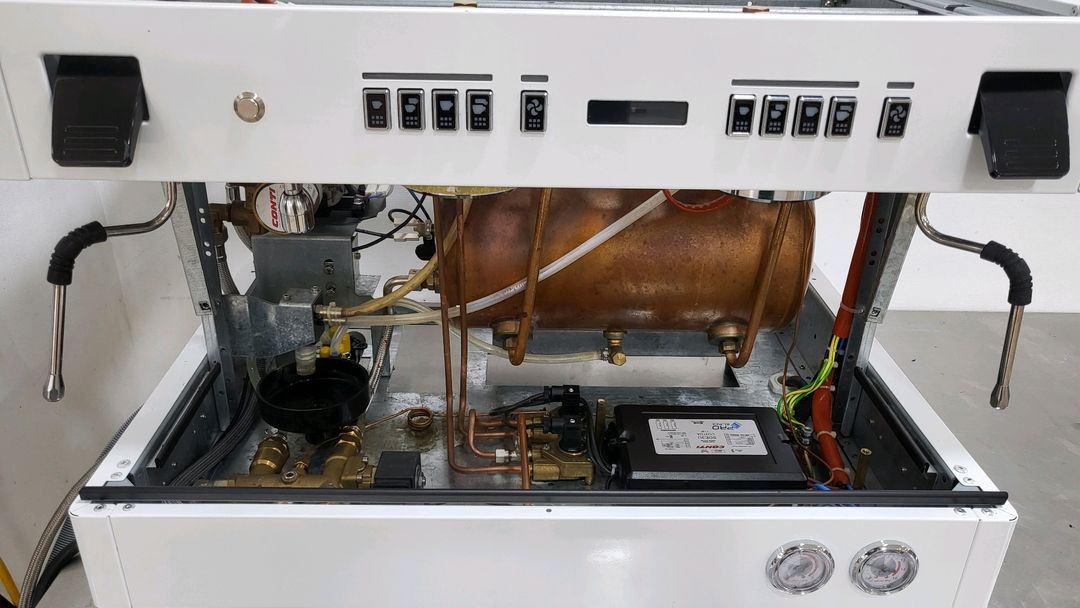 콘티 레브 커피머신과 벨로즈 자동 그라인더 포함 이미지