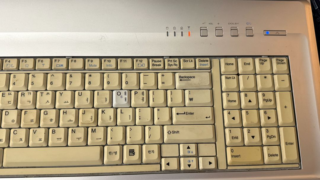 LG Xnote S900 19인치 레트로 노트북 이미지