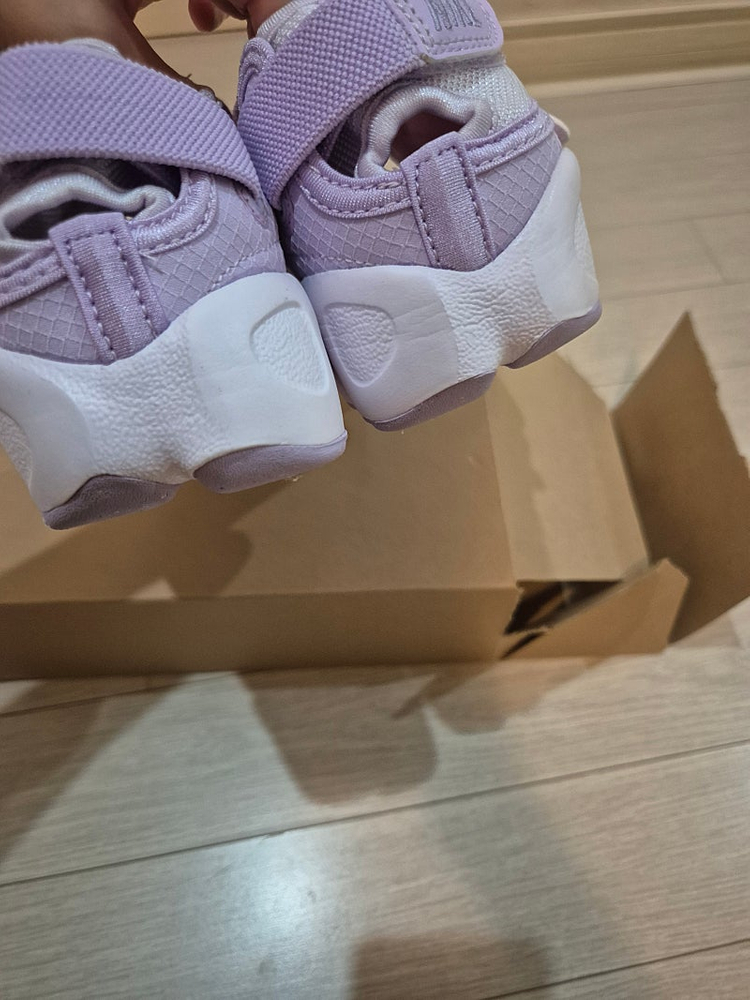 쿨거래시 6만9천택포! 미착용 새제품 나이키 에어 리프트 편한여름신발 사이즈 230 이미지