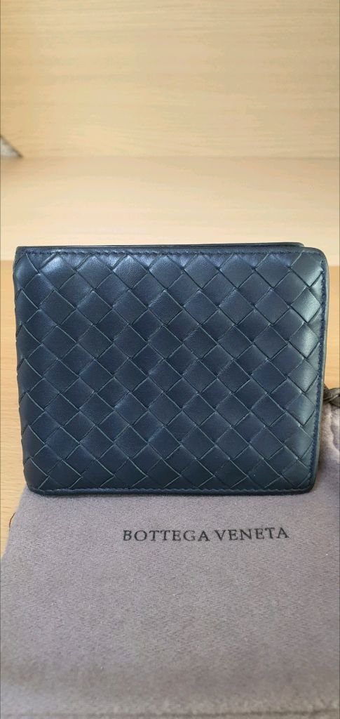 보테가베네타 반지갑/지갑 정품A급(감정O)구찌프라다루이비통디올고야드샤넬셀린느보테가생로랑발렌시아가버버리가방 이미지