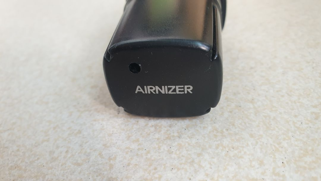 AIRNIZER 에어나이저 차량용 공기청정기 이미지