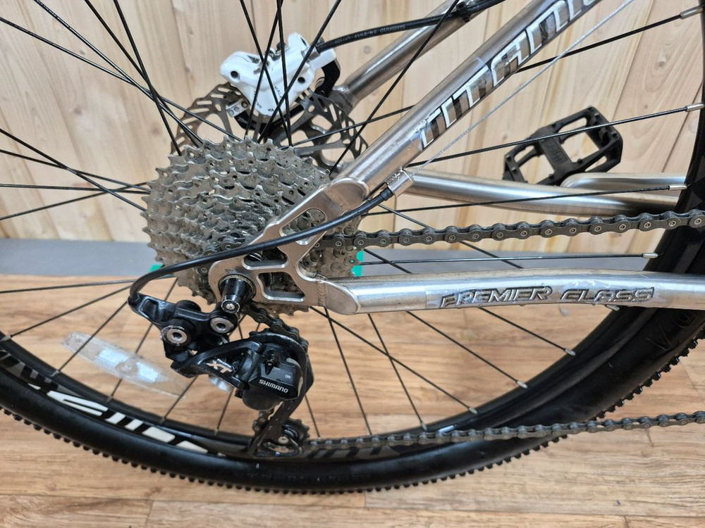 룩손 S-클래스(LUXON S-CLASS) 티타늄 27.5 인치 MTB 자전거 이미지