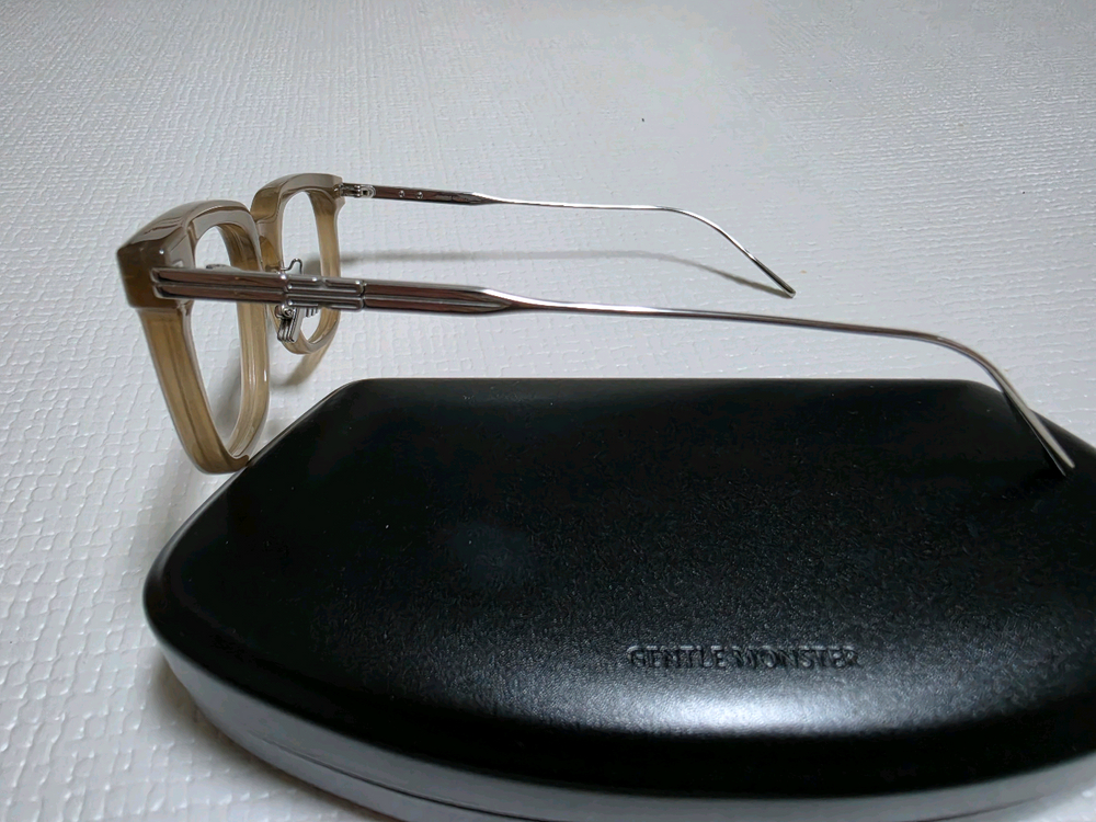 젠틀몬스터 진 ZIN-BRC9 안경테 이미지