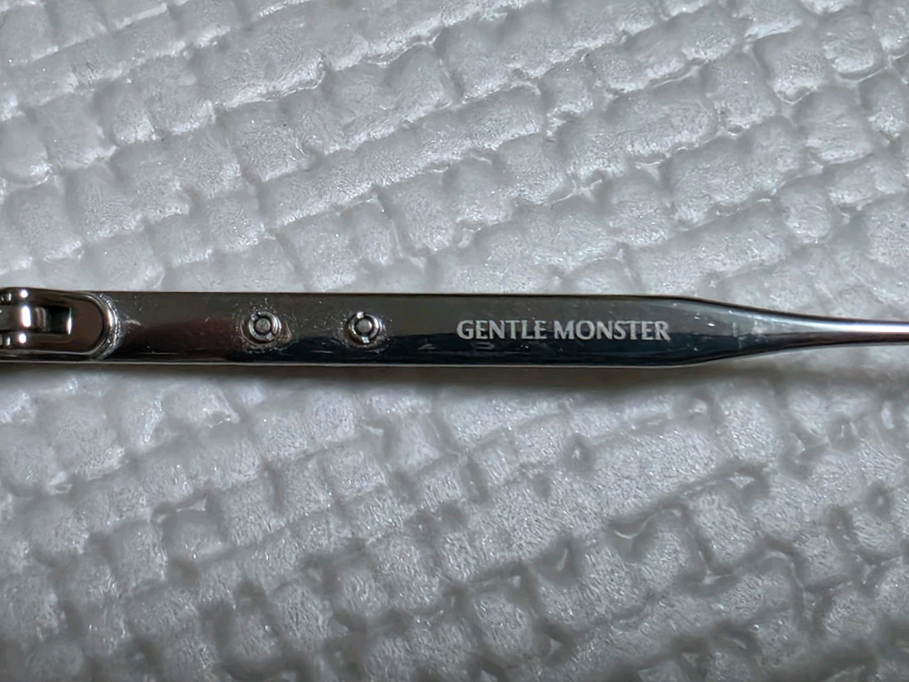 젠틀몬스터 진 ZIN-BRC9 안경테 이미지