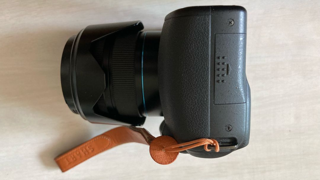 삼성 NX10 카메라 + 렌즈 18-55mm F3.5-5.6 OIS 이미지