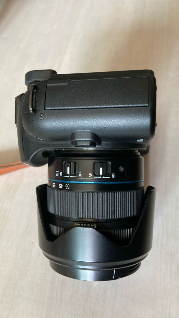 삼성 NX10 카메라 + 렌즈 18-55mm F3.5-5.6 OIS 이미지