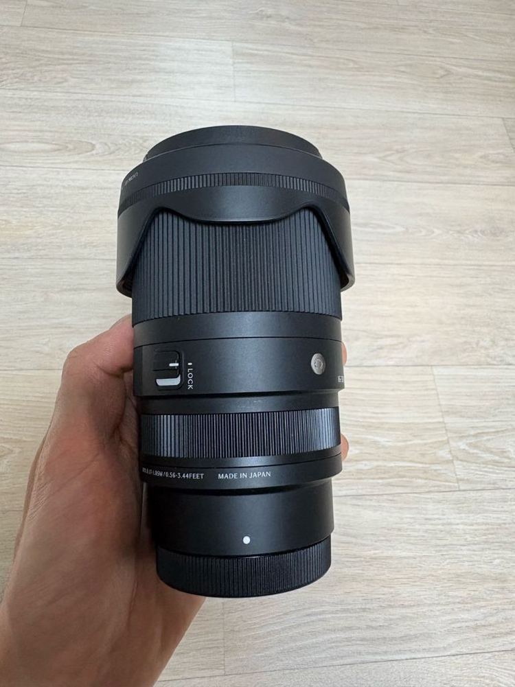 시그마 16-300mm 소니 마운트 렌즈 이미지