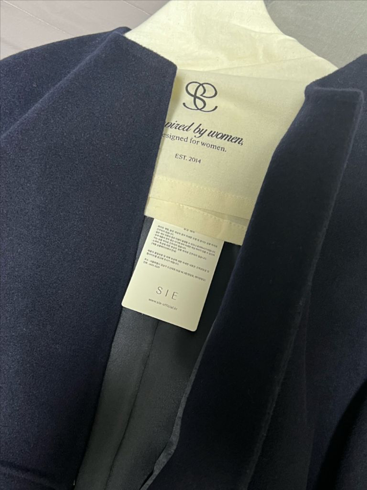 시에 sie 아델 핸드메이드 하프 코트 네이비 이미지