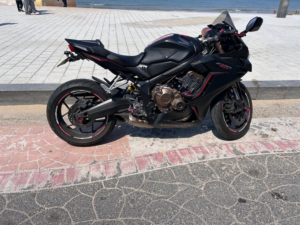 cbr650r (아크라구변 완) 20년식, 엔진 컨디션 좋음 바로 가져가서 타세요 이미지