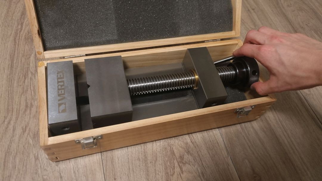 정밀 바이스, VDV-40 이미지