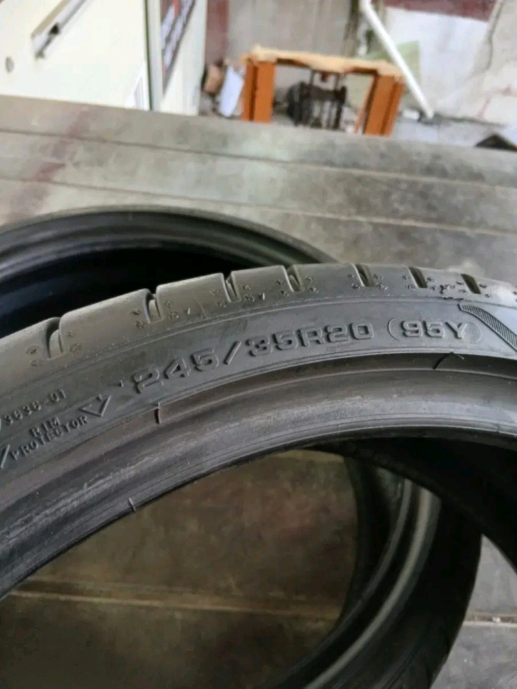 245 35 20 / 275 30 20 #2453520 #2753020굿이어 이미지