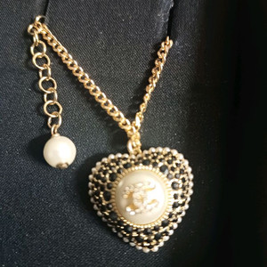 샤넬 업사이클링 목걸이 이미지