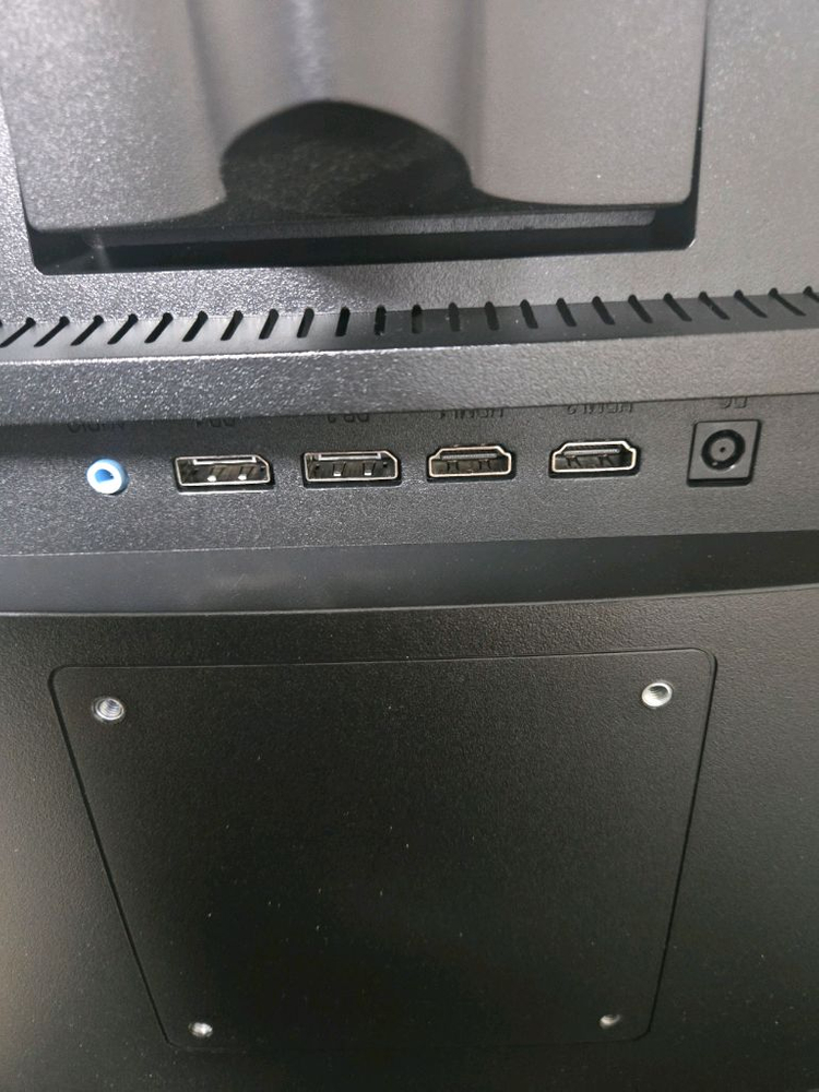 34인치 울트라 와이드 모니터 이미지